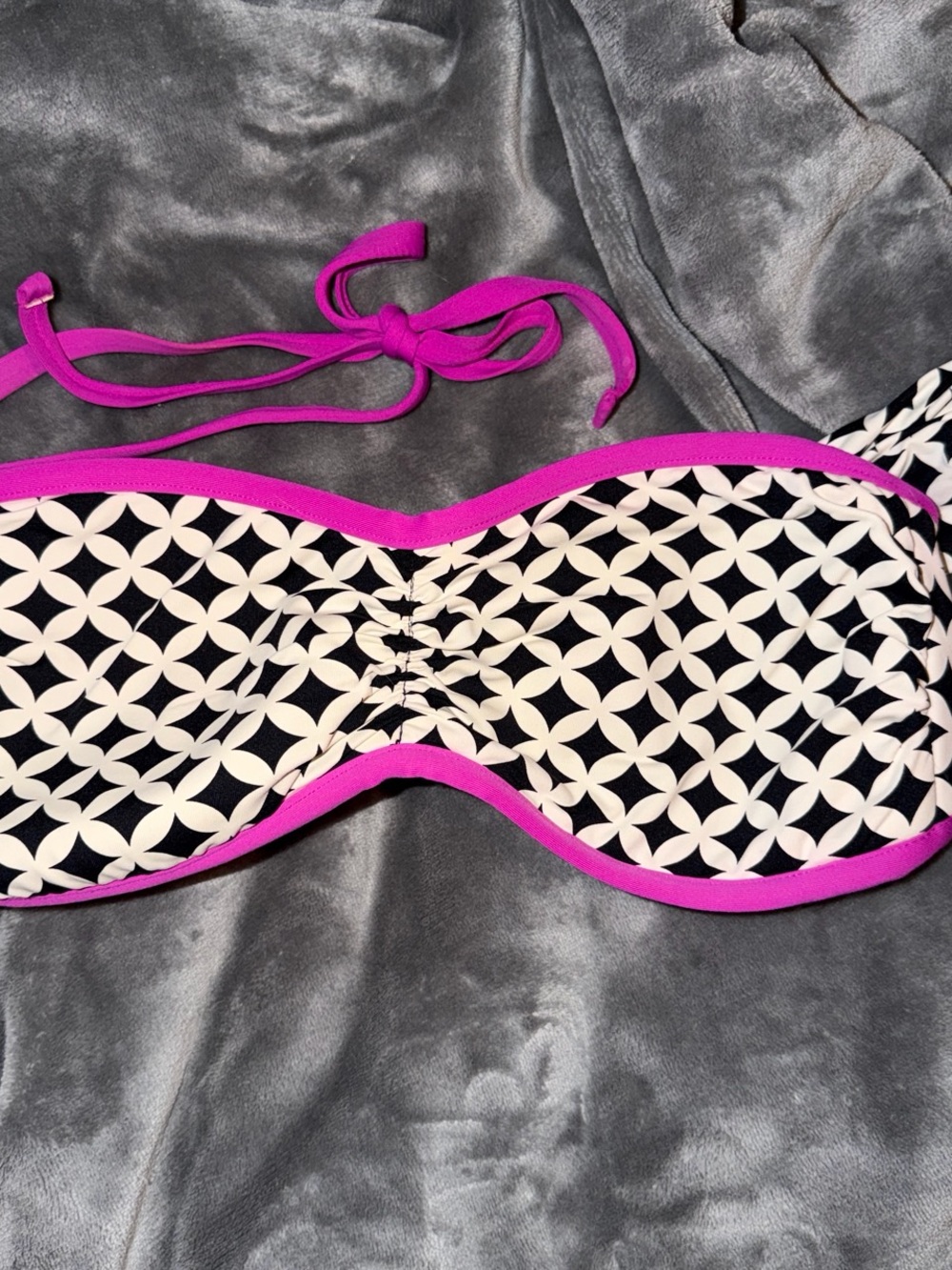 Black and white reversible bikini top